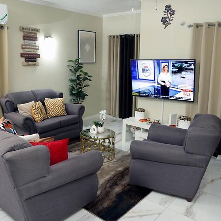 Spacious Luxury 3 Bed Rooms In Kingston Exterior foto